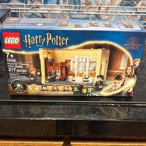 LEGO Harry Potter Potion Classroom Set - Tan & Blue